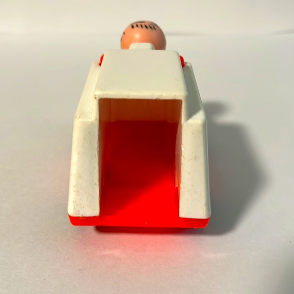 Vintage Fisher-Price Ambulance Set #126 - Picture 4 of 8